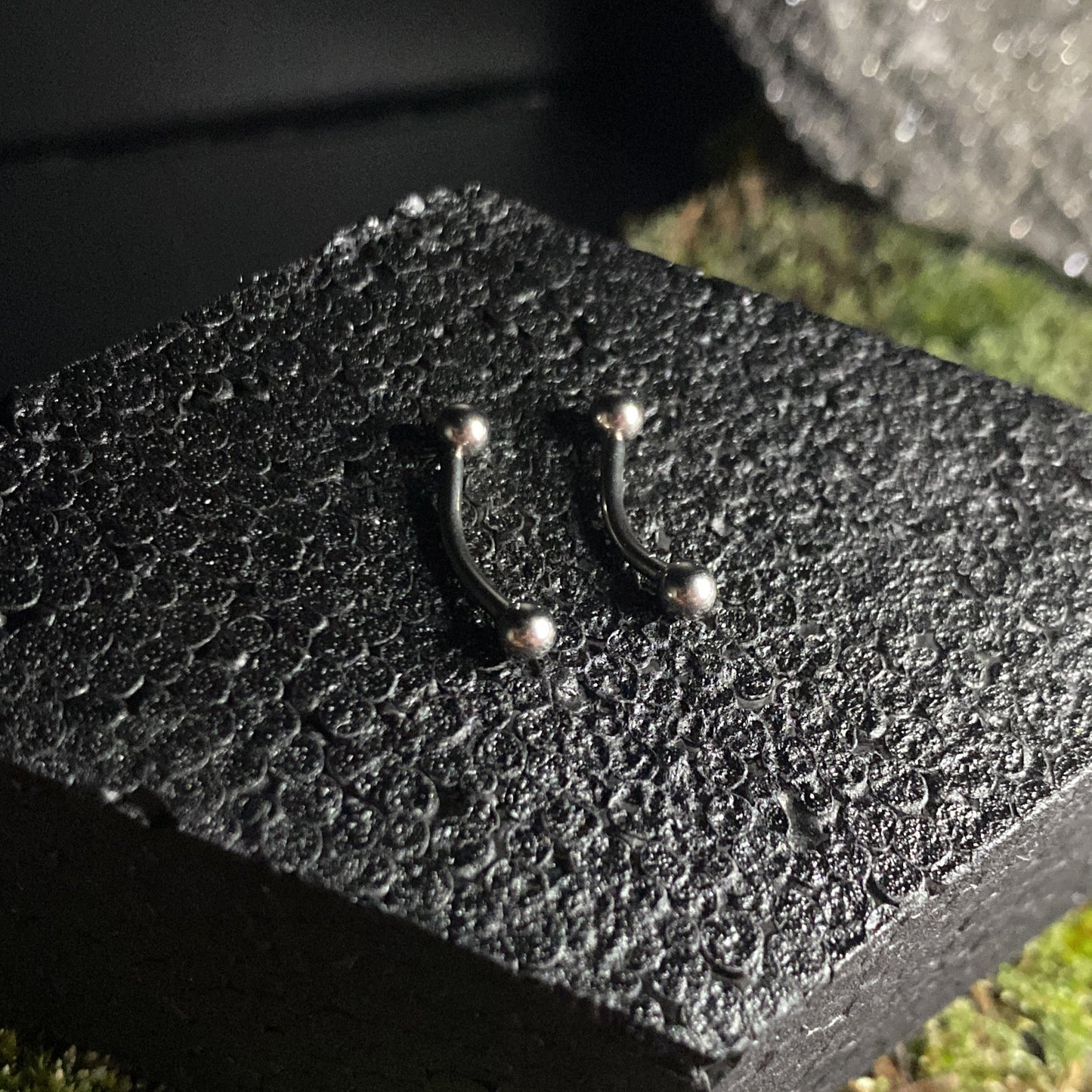 Titanium Threadless Curved Barbell